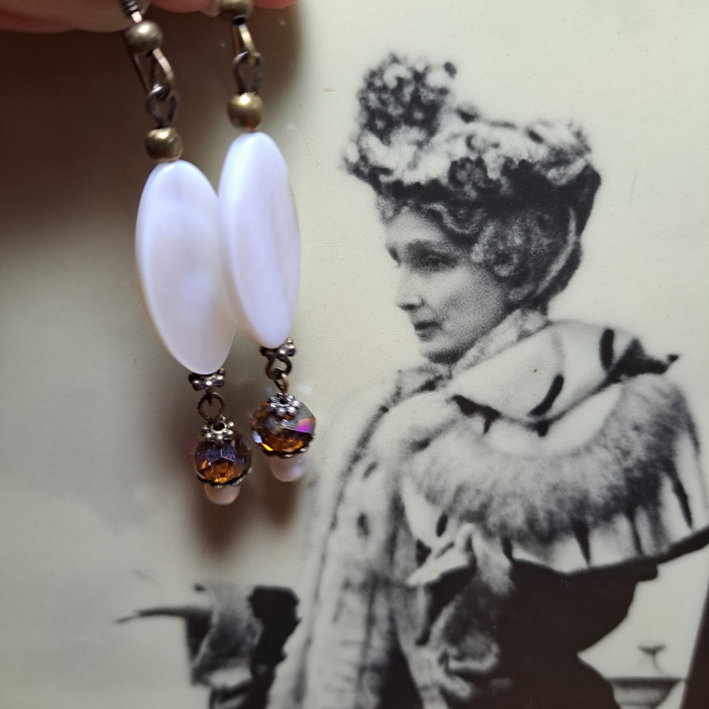 Vntg Assembly Earrings $14